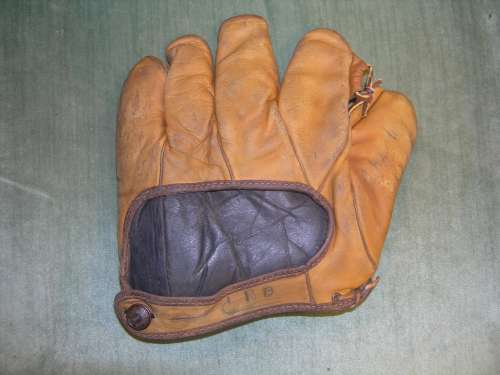 Sam West Marathon Back